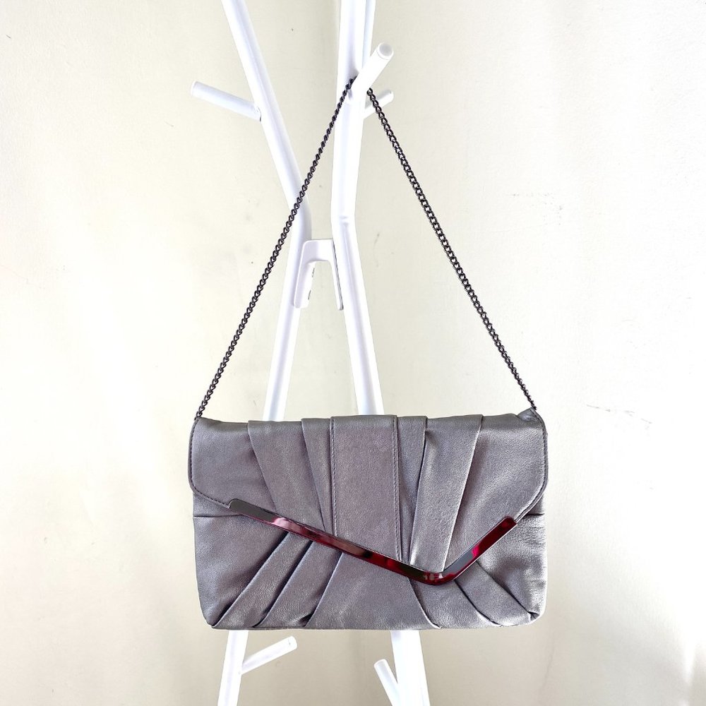 Silver Pouch with Chain - Picture 2 of 6